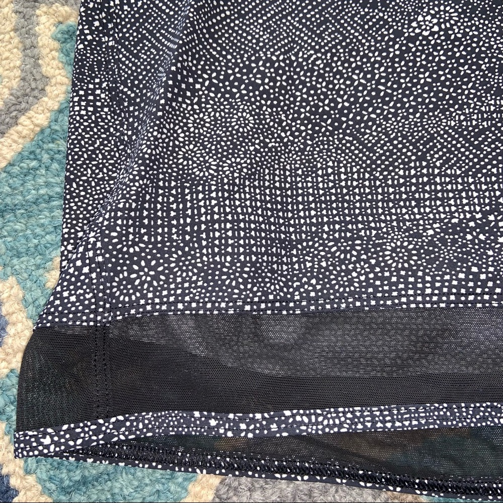 Lululemon top - Picture 4 of 7